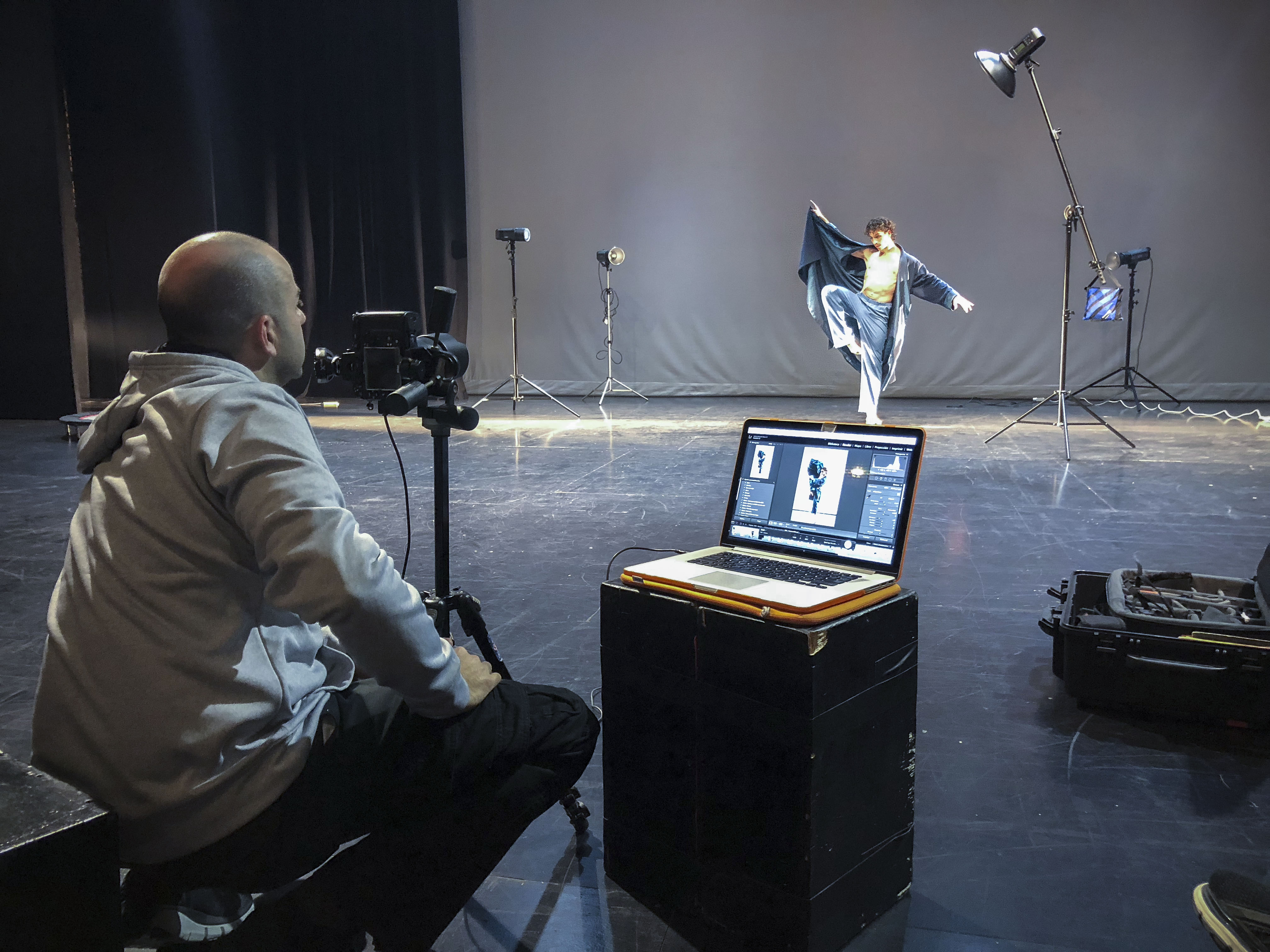 Backstage 11